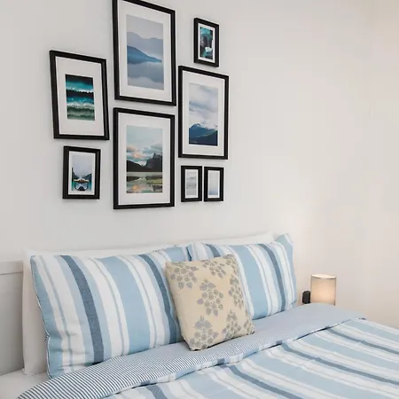 Apartment Family-friendly Spacious Townhouse With Garden - Close To Airport *
