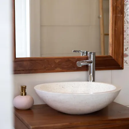 Family-friendly Spacious Townhouse With Garden - Close To Airport