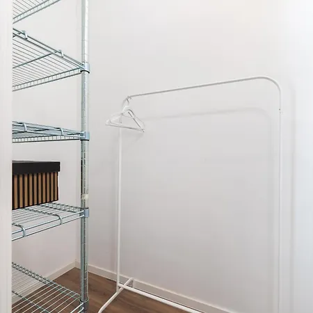 Appartement Family-friendly Spacious Townhouse With Garden - Close To Airport Gudja