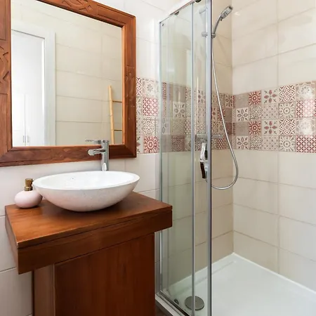 Apartment Family-friendly Spacious Townhouse With Garden - Close To Airport Gudja
