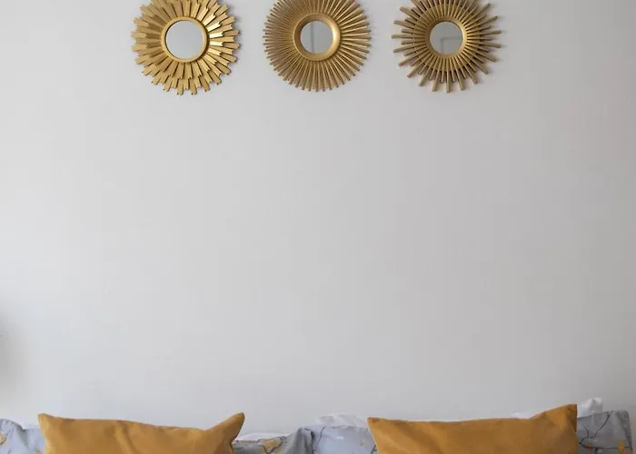 Family-friendly Spacious Townhouse With Garden - Close To Airport