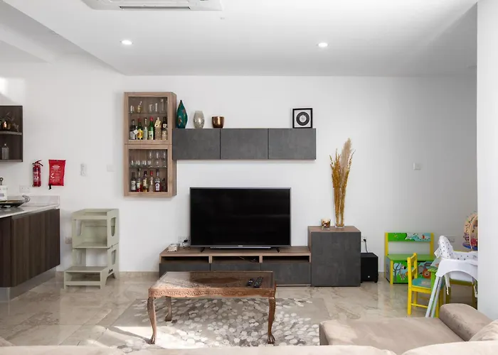 Διαμέρισμα Family-friendly Spacious Townhouse With Garden - Close To Airport *