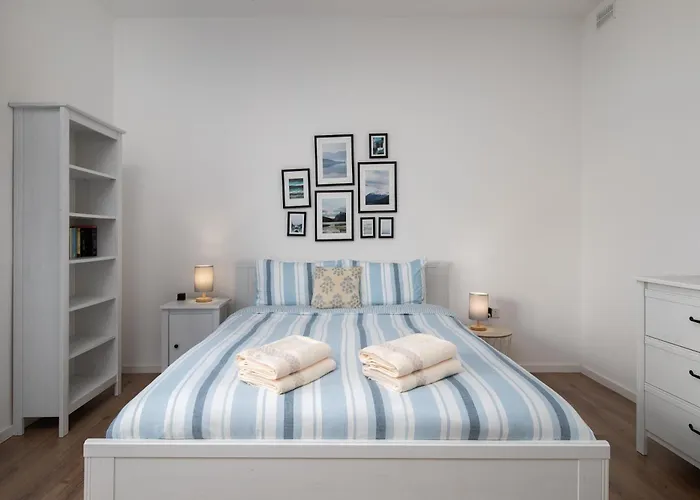 Διαμέρισμα Family-friendly Spacious Townhouse With Garden - Close To Airport *