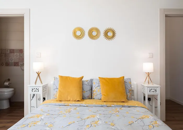 Family-friendly Spacious Townhouse With Garden - Close To Airport Gudja