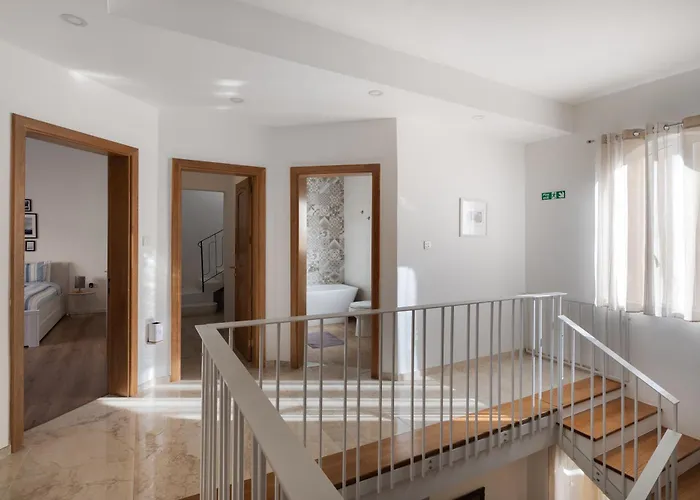 Διαμέρισμα Family-friendly Spacious Townhouse With Garden - Close To Airport Gudja