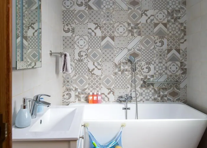 Διαμέρισμα Family-friendly Spacious Townhouse With Garden - Close To Airport *