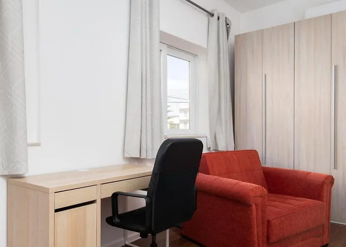 Διαμέρισμα Family-friendly Spacious Townhouse With Garden - Close To Airport *